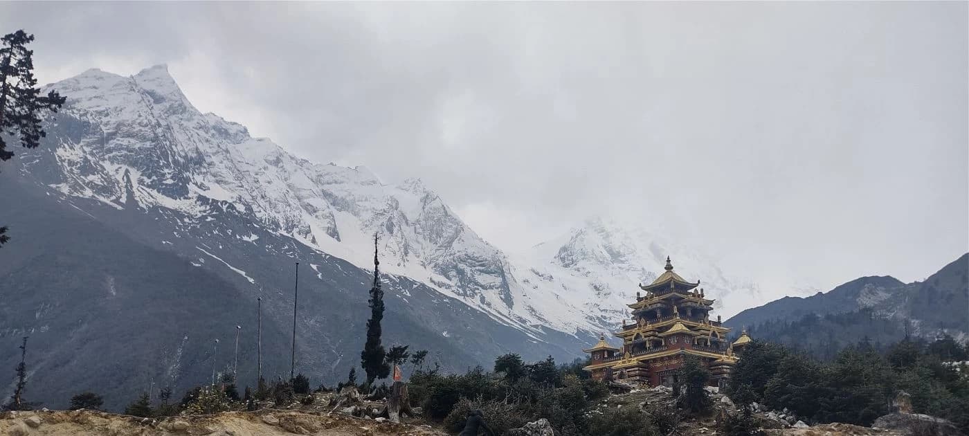 Manaslu CIrcuit Trek