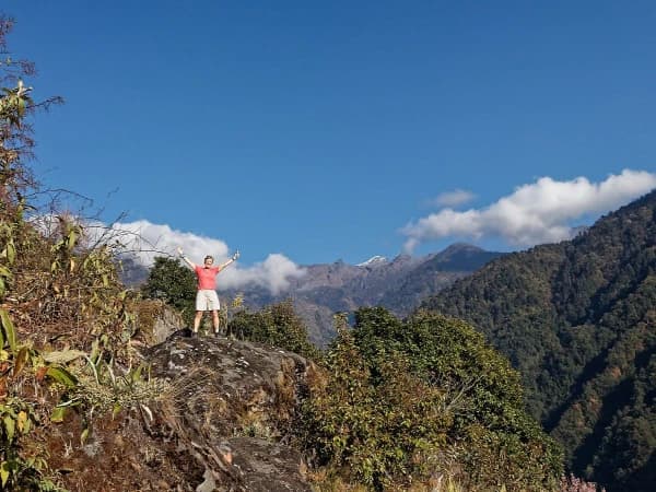 Kanchenjunga trekking mid journey