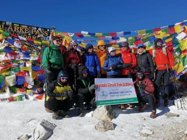 Group photo in Larke Pass during Manaslu CIrcuit Trek